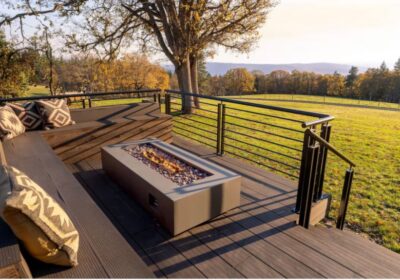 L77 Ranch Lodging - Deck with Fireplace